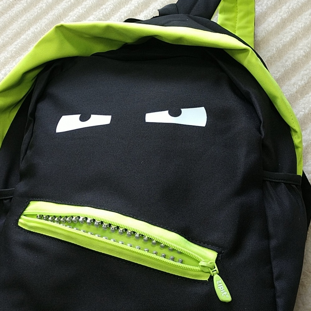 Zipit GRILLZ Backpack Hood Teeth Eyes Lime Trim HP - Picture 3 of 8
